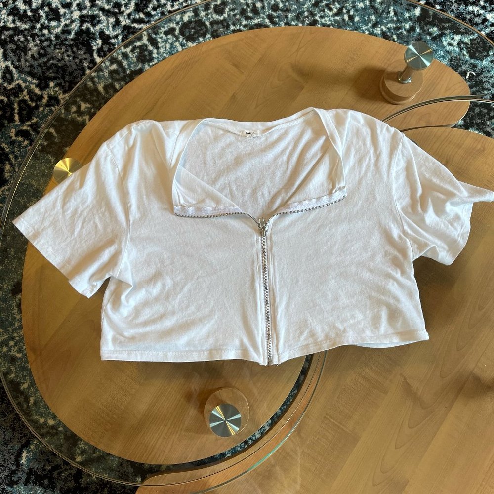 Garage Crop Top with zipper